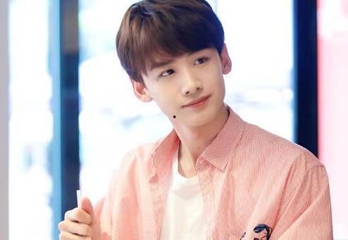 王牌明星经纪人,打造巨星之路