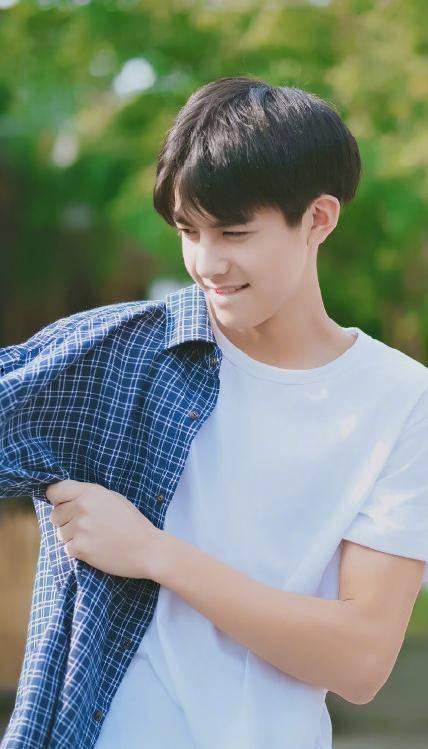 娱乐圈爆料君宋威龙是谁,揭秘宋威龙的真实身份